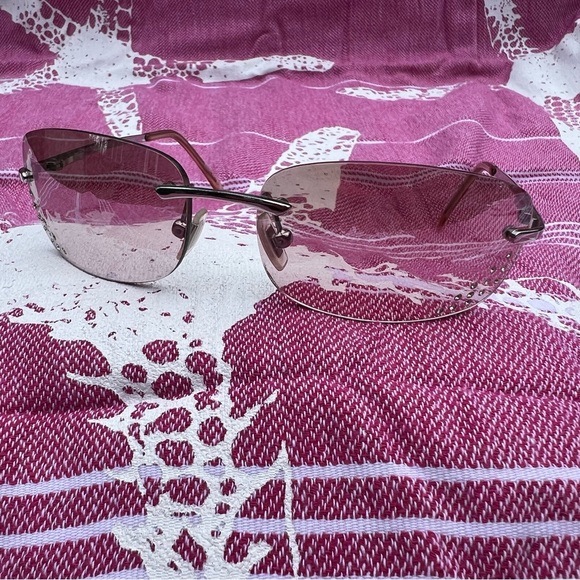 Fossil Rhinestone Pink Sunglasses - Picture 2 of 9